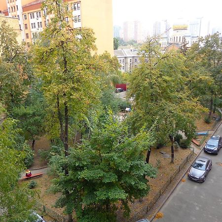 Apartment Olympyska On Velyka Vasylkyvska 45 Kiev Ngoại thất bức ảnh