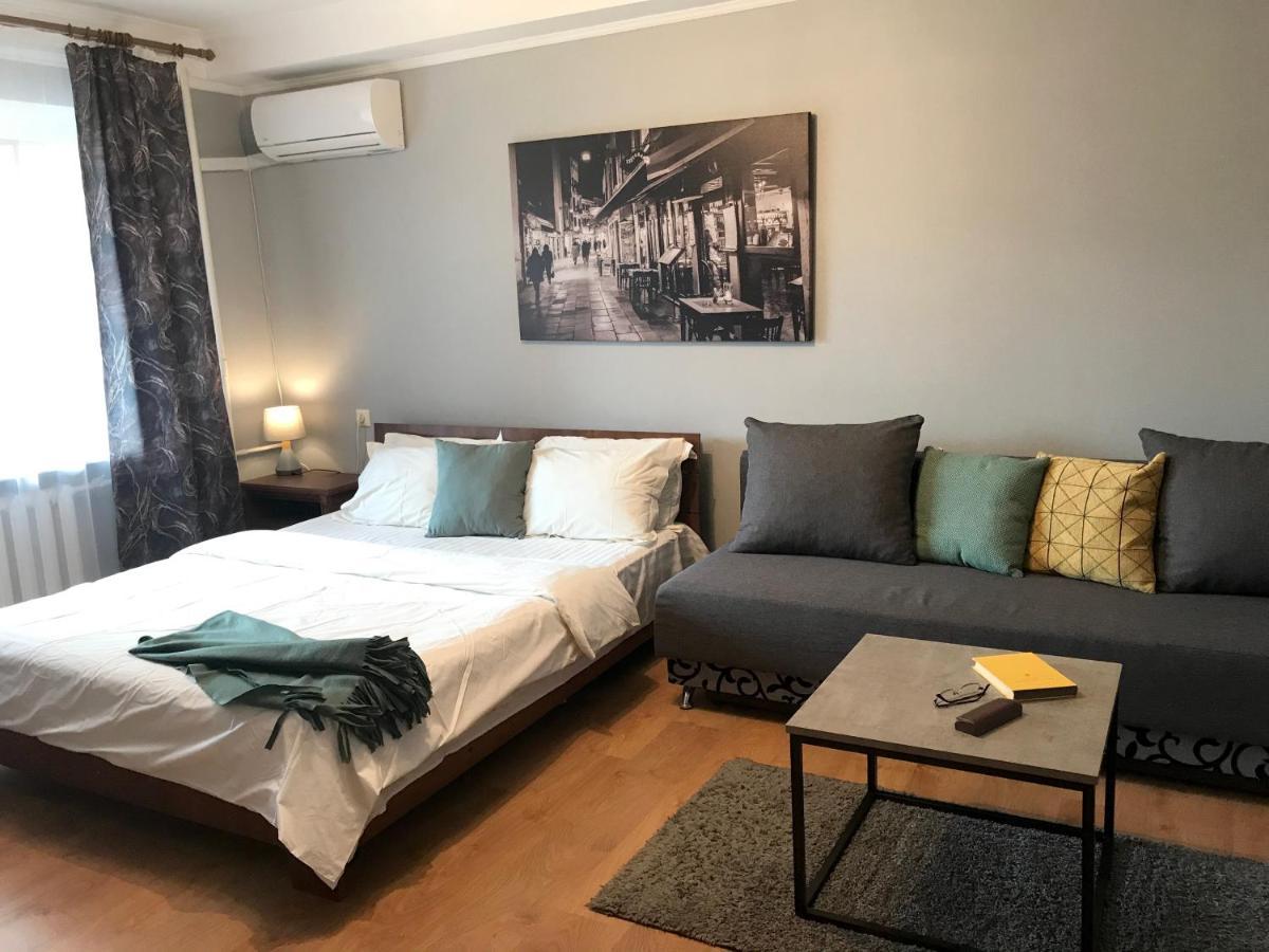 Apartment Olympyska On Velyka Vasylkyvska 45 Kiev Ngoại thất bức ảnh