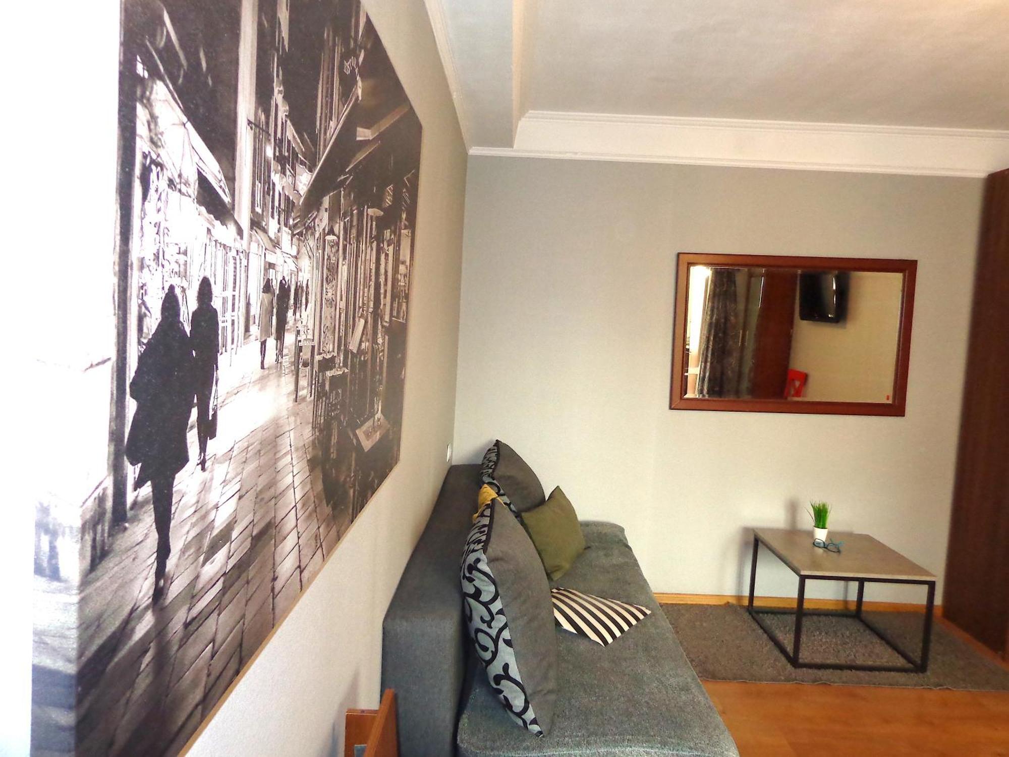Apartment Olympyska On Velyka Vasylkyvska 45 Kiev Ngoại thất bức ảnh